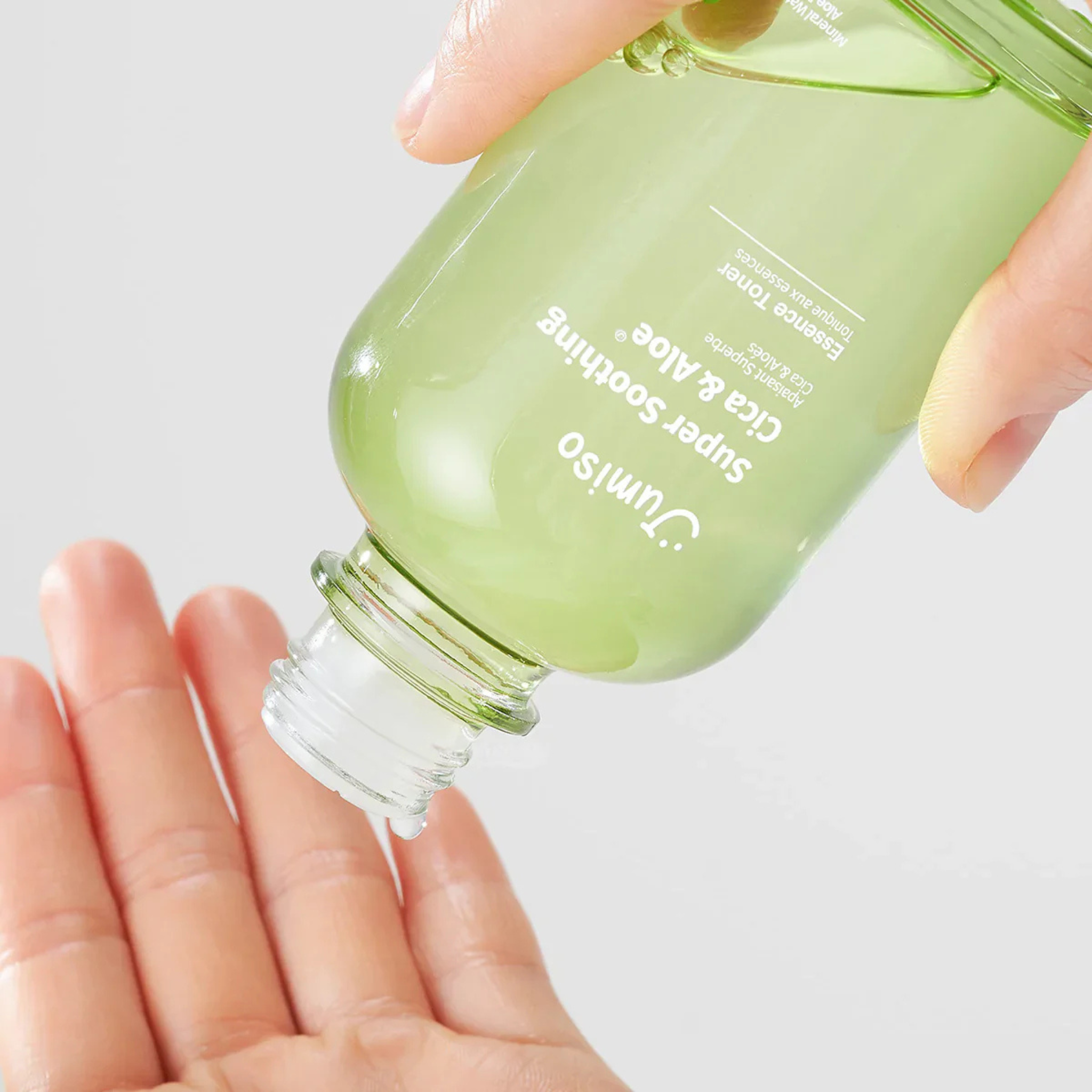 Super Soothing Cica & Aloe Essence Toner (125ml)